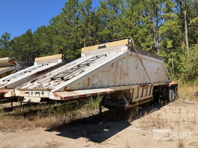 2009 CTS BD T/A Rimorchio a fondo mobile materiale sfuso