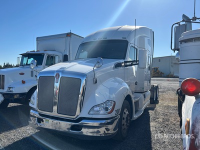 2015 Kenworth T680 6x4 T/A Sleeper Truck Tractor (Inoperable)