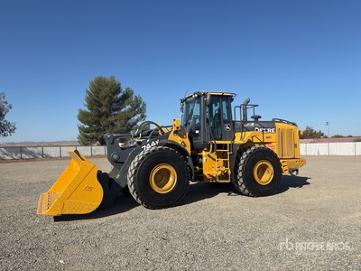 2014 John Deere 744K جرافة