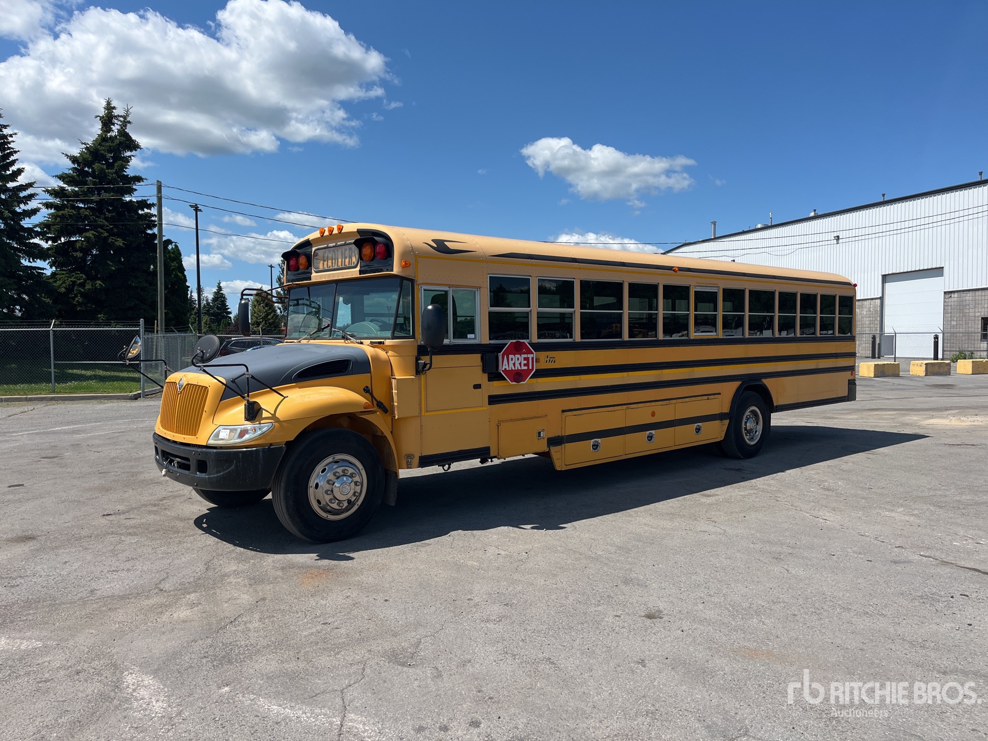 2006 International BB385 4x2 48-Seat School Bus