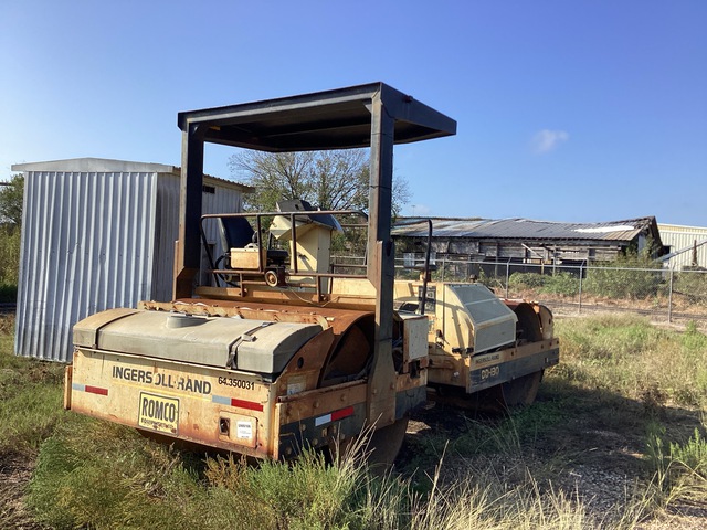 2000 Ingersoll Rand DD130 Double Drum Roller 2000 Ingersoll Rand DD130 Double Drum Roller