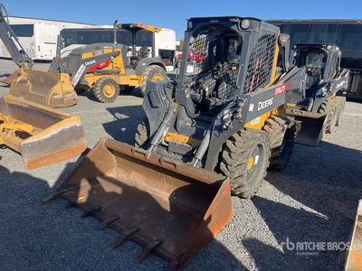 2023 John Deere 324G を見 Skid-Steer Loader