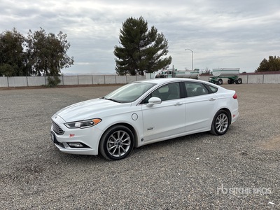 2017 Ford Fusion SE SE Plug-In Hybrid Automobile