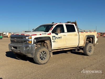 2018 Chevrolet Silverado 2500HD LT 4x4 Crew Cab Pick Up