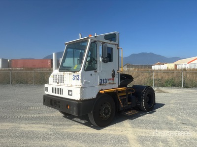 2014 Ottawa CYT 50 4x2 Spotter Truck