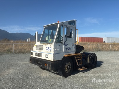 2014 Ottawa CYT 50 4x2 Spotter Truck