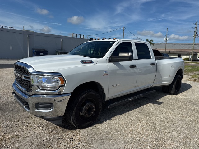 2019 Ram 3500 Heavy Duty 4x2 Crew Cab Pickup
