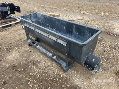 Bobcat 69 in Schranklader Betonmixer