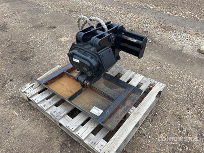 Bobcat 39 in Mini Skid Steer Tamper