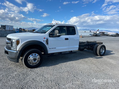 2019 Ford F-550 XLT 4x4 Extended Cab Fahrgestell