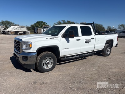 2018 GMC Sierra 2500HD 4x2 Crew Cab Pickup