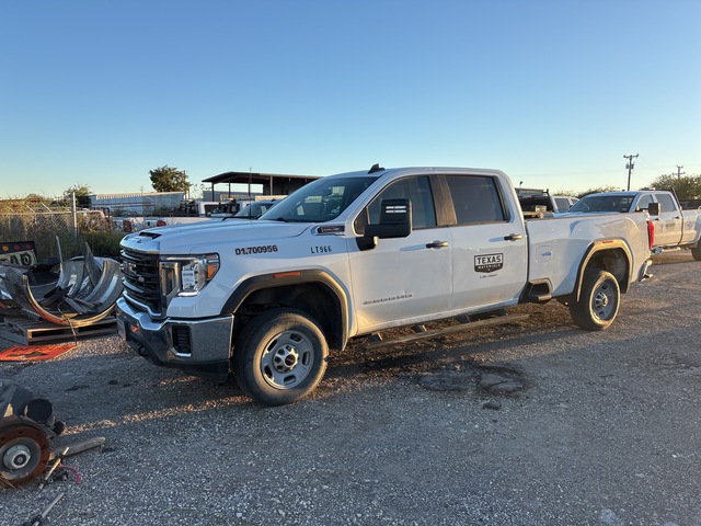 2021 GMC 2500 4x2 Crew Cab Pickup (Inoperable)