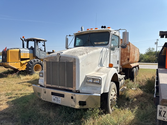 2000 Kenworth T800 6x4 Water Truck