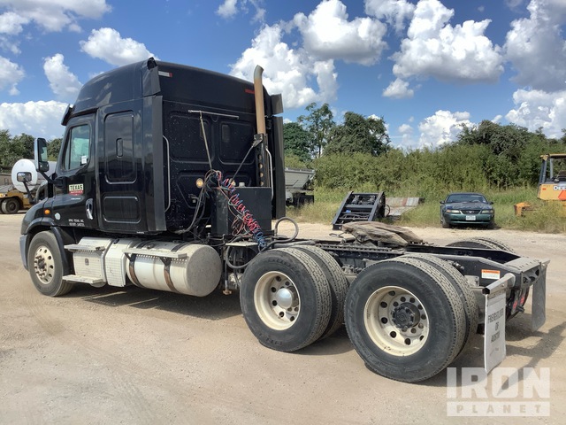 CAMIóN CAMAROTE 2016 FREIGHTLINER