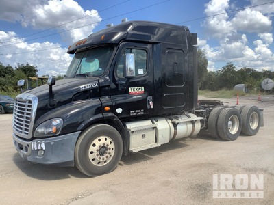 2016 Freightliner Cascadia 113 6x4 T/A Sleeper Truck Tractor