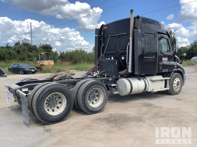 CAMIóN CAMAROTE 2016 FREIGHTLINER