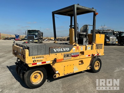 2012 Volvo PT125 9 Wheel Pneumatic Roller