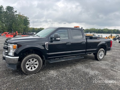 2020 Ford F-250 STX 4x4 Crew Cab Ute