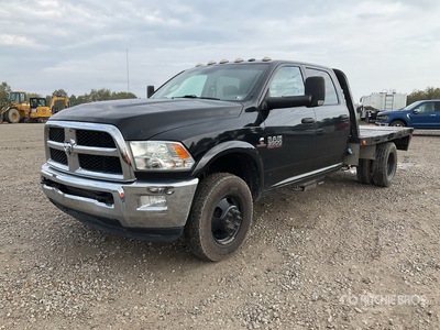 2017 Ram 3500HD 4x4 Crew Cab Flatbed Truck