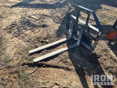 Kubota CPF1242 42 in Mini Skid Steer Forks