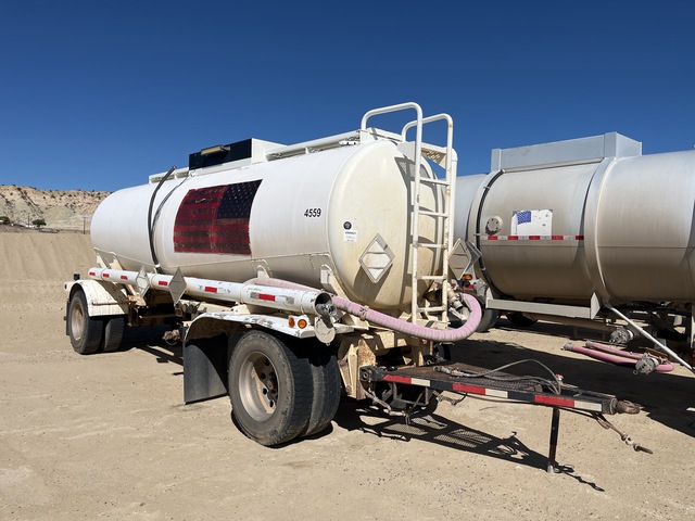 1998 TRLMT 4620 gal Pup Tanker Trailer