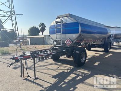 2000 Paramount Tank Inc 5200 gal T/A Drawbar Spread Axle Pup Tanker Trailer