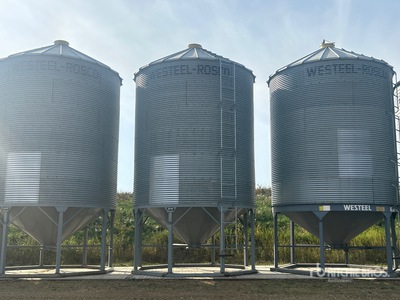 Westeel Rosco +/- 2200 bu 6 Ring Hopper Grain Bin