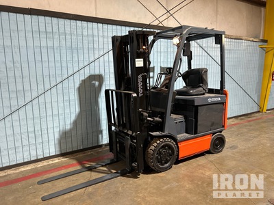 Toyota 8FBCU25 4400 lb Electric Forklift
