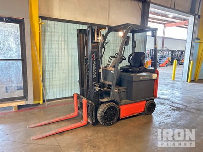 Toyota 8FBCU25 4400 lb Electric Forklift