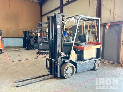 Toyota 7FBCU35 6900 lb Electric Forklift
