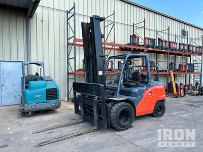 2016 (unverified) Toyota 8FD50U 9600 lb Forklift
