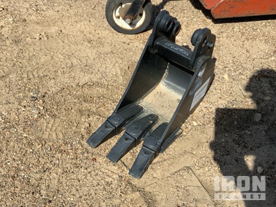 Werk-Brau KUB KX018 10 in Digging Bucket