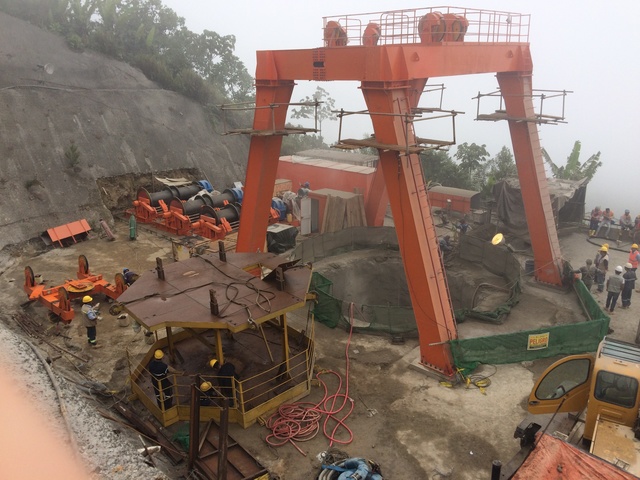 2015 Xinxiang Crane 10T+10T+6T Gantry Crane