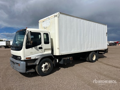 2004 Isuzu 4x2 Autocarro furgonato