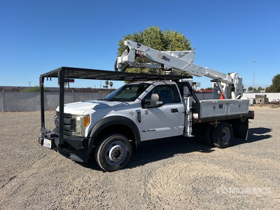 2019 Altec AT37G 37 ft on 2019 Ford F-550 XL 4x4 Bucket Truck