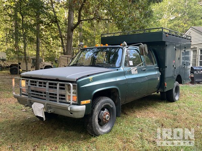 1986 Chevrolet K30 4x4 Crew Cab Utility Truck