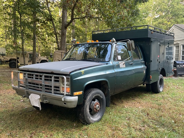 1986 Chevrolet K30 4x4 Crew Cab Utility Truck