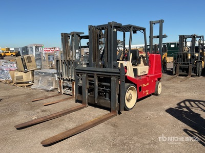 1993 Hyster S155XL 14100 lb Pneumatic Tire Chariot Élévateur