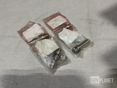(134) Pasternack Enterprises PE9383 Connector Adapters
