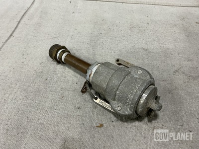 (12) Quick Disconnect Plugs