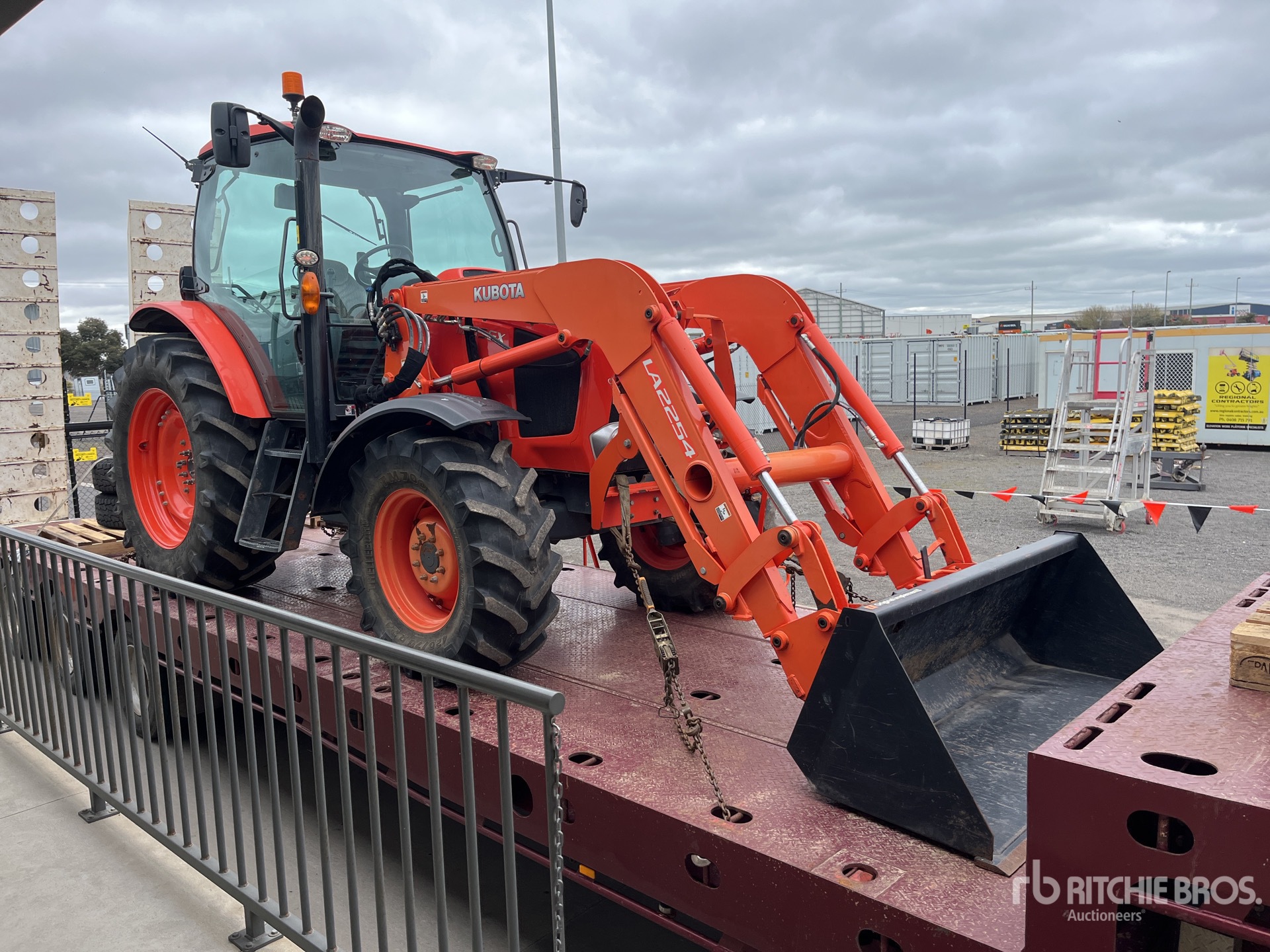 Kubota M135GX Allradtraktor