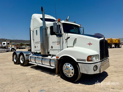 2005 Kenworth T401 6x4 T/A Sleeper Truck Tractor