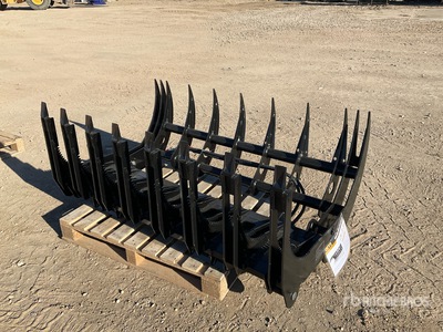 2025 GIYI GYCLG72C 71 in Skid Steer Grapple (Unused)