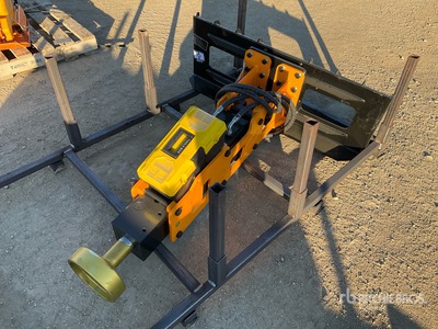 2025 GIYI GY-D680 Skid Steer Post Driver (Unused)