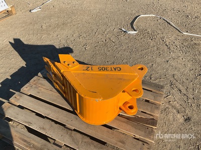 2025 GIYI GY-BK 12 in Digging Excavator Bucket - Fits Cat 305 (Unused)