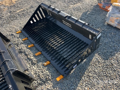 2025 GIYI GY-RB66 66 in Skeleton Skid Steer Bucket (Unused)