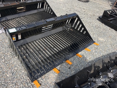 2025 GIYI GY-RB66 66 in Skid Steer Bucket (Unused)