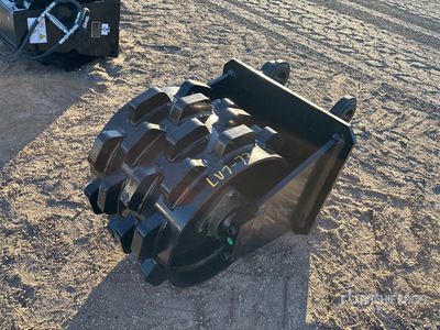 2025 GIYI GY-W320 18 in Excavator Compaction Wheel - Fits Cat 320 (Unused)