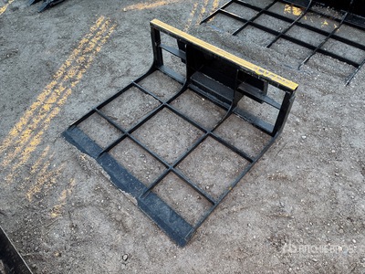 2025 GIYI GY-PDQ 38 in Mini Skid Steer Landplane (Unused)