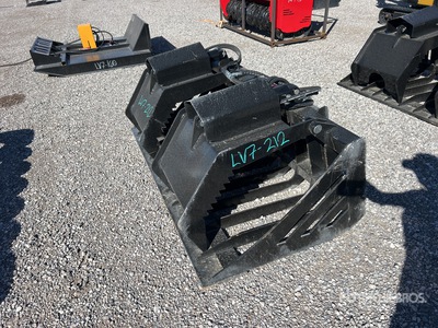 2025 GIYI GY-HWG72C 72 in Skeleton Skid Steer Grapple (Unused)